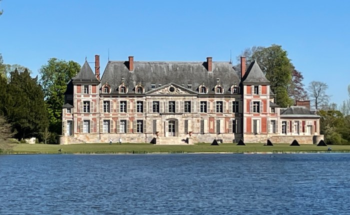 A visit to the Courson Castel, near&nbsp;home