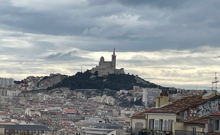 Heading to the South: Marseille and “les calanques”